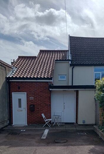 2 Bedroom Flat To Rent In Chantry Road, Saxmundham, IP17