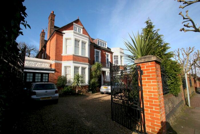 1 Bedroom Flat To Rent In Gwendolen Avenue, London, SW15