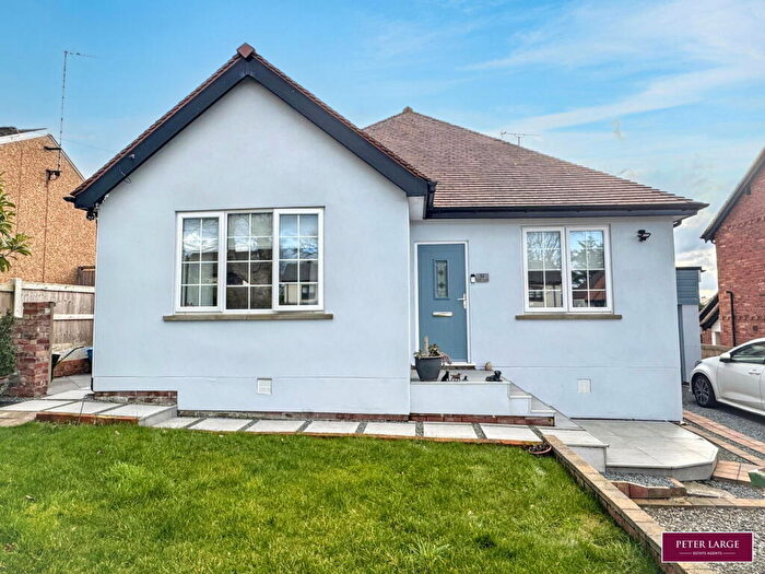 3 Bedroom Detached Bungalow For Sale In West Avenue, Prestatyn, Denbighshire, LL19
