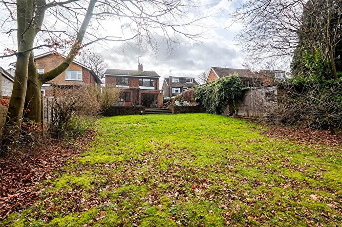 4 Bedroom Detached House For Sale In Common Road, Kensworth, Bedfordshire, LU6