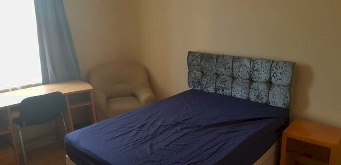 5 Bedroom Terraced House To Rent In Crossley Terrace, Newcastle Upon Tyne, NE4