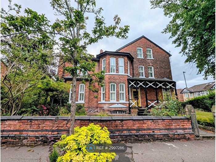 6 Bedroom Semi-Detached House To Rent In Amherst Road, Manchester, M14