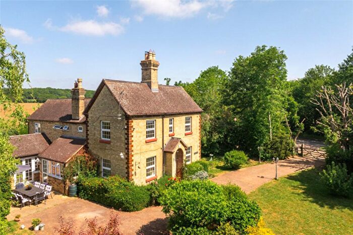 5 Bedroom Detached House For Sale In Clophill Road, Silsoe, Bedfordshire, MK45