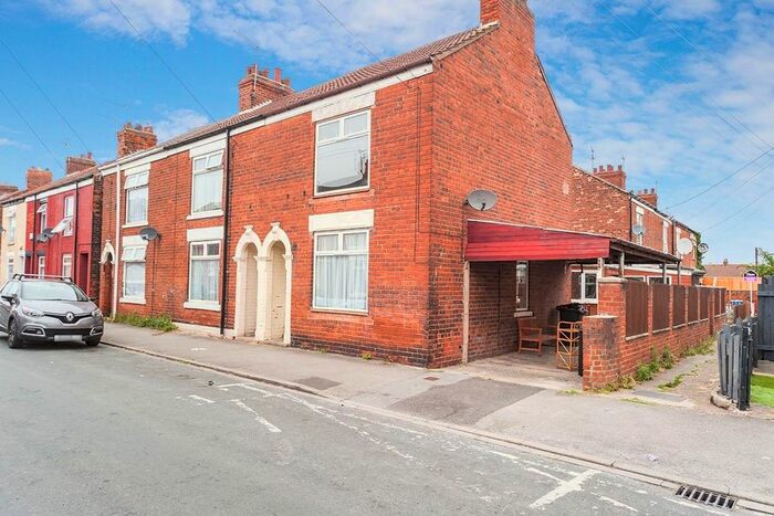 3 Bedroom End Of Terrace House To Rent In Rensburg Street, Hull, East Riding Of Yorkshi, HU9