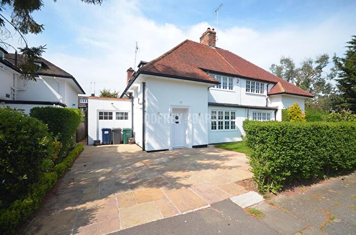 4 Bedroom Semi-Detached House To Rent In Brunner Close, Hampstead Garden Suburb, NW11