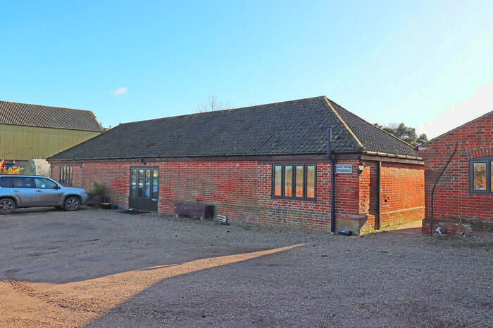 1 Bedroom Barn Conversion To Rent In Grove Road, Knodishall, IP17