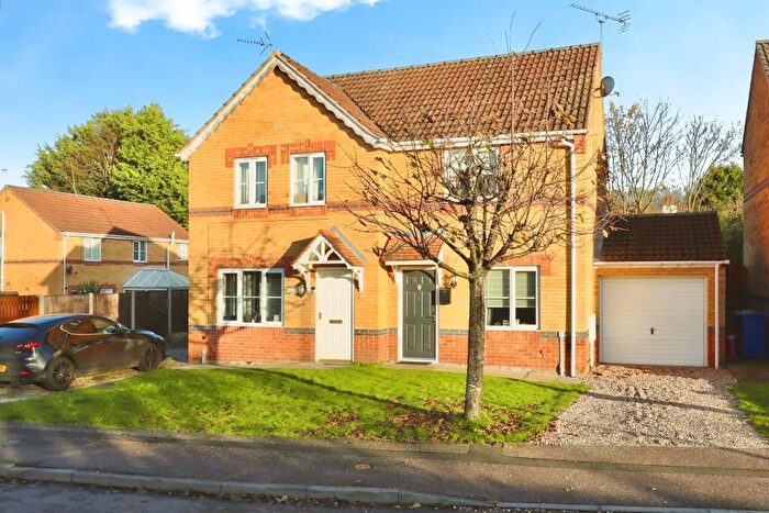 2 Bedroom Semi-Detached House For Sale In Forest Walk, Worksop, S80