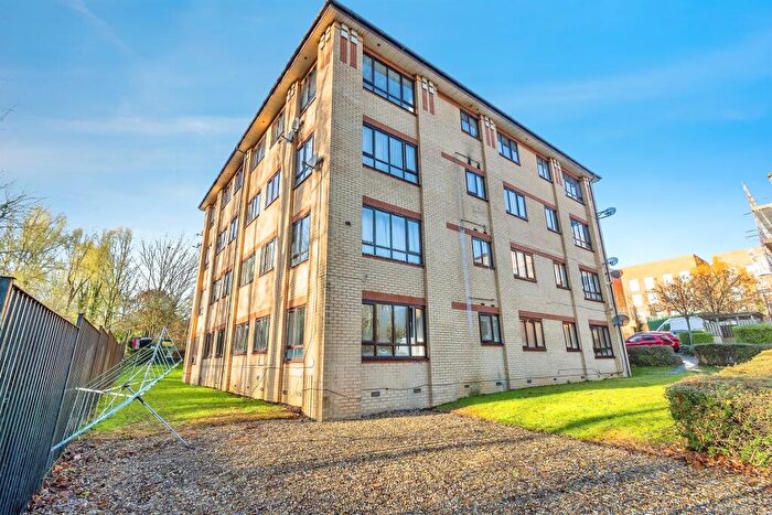 2 Bedroom Apartment For Sale In Columbia Place, Campbell Park, Milton Keynes, MK9