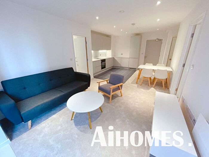 2 Bedroom Flat To Rent In Local Cresent, Hulme Street, Salford, M5