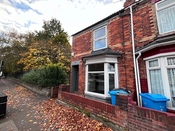 2 Bedroom End Of Terrace House To Rent In Chanterlands Avenue, Hull, HU5