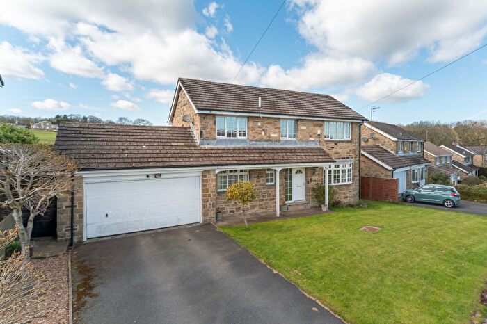 4 Bedroom Detached House For Sale In Lees Moor Road, Cullingworth, West Yorkshire, BD13