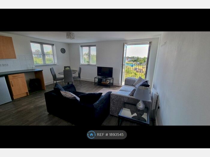 2 Bedroom Flat To Rent In Propelair Way, Colchester, CO4