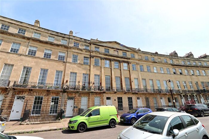 1 Bedroom Apartment For Sale In Norfolk Crescent, Bath, BA1