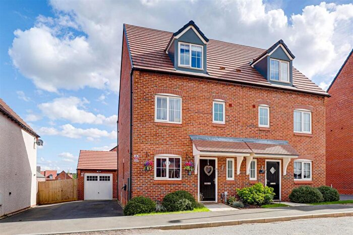 3 Bedroom Semi-Detached House For Sale In Victoria Way, Hucknall, Nottinghamshire, NG15