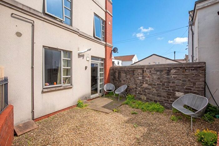 1 Bedroom Apartment For Sale In Gloucester Road, Horfield, Bristol, BS7