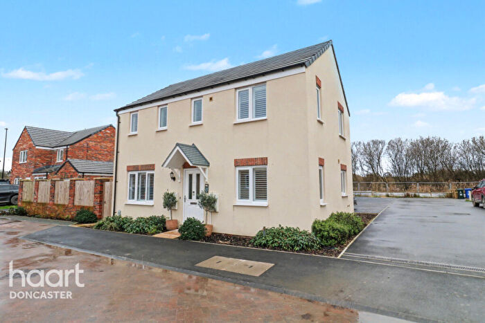 3 Bedroom Detached House For Sale In Herringbone Drive, Bessacarr, Doncaster, DN4