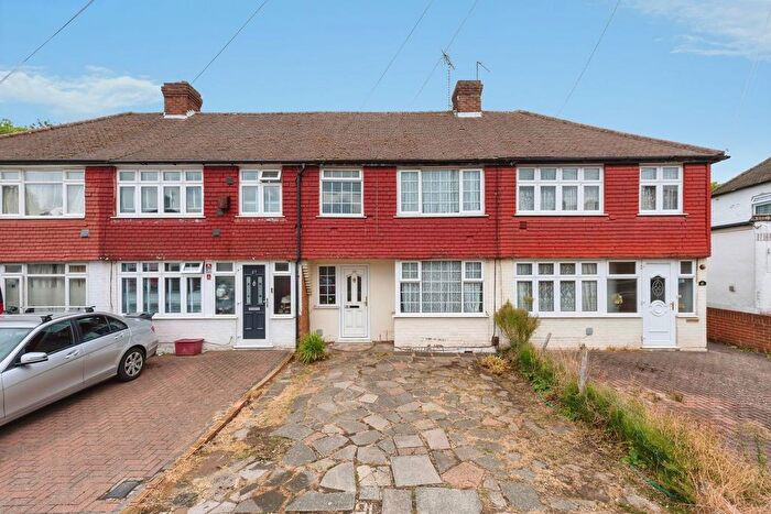 3 Bedroom Terraced House For Sale In Beeston Way, Feltham, TW14