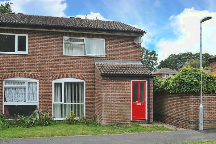 1 Bedroom Maisonette To Rent In Sandhurst, Berkshire, GU47