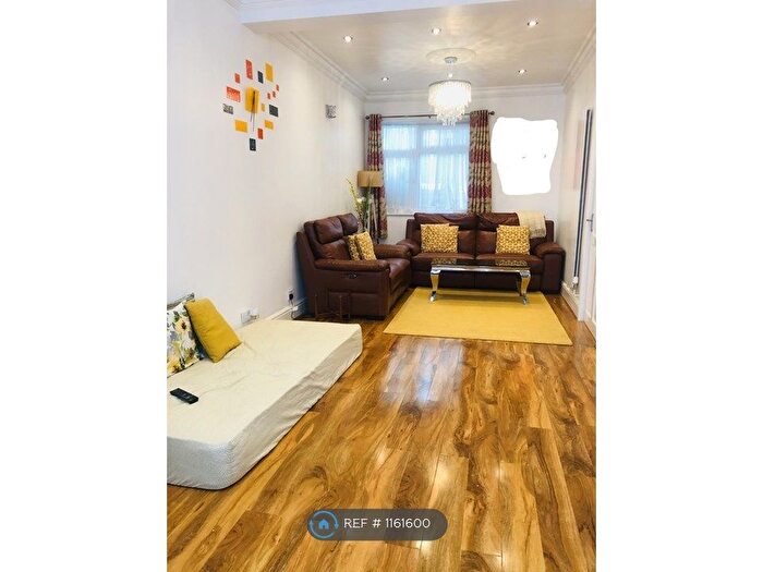 3 Bedroom Terraced House To Rent In Elsa Road, Welling, DA16