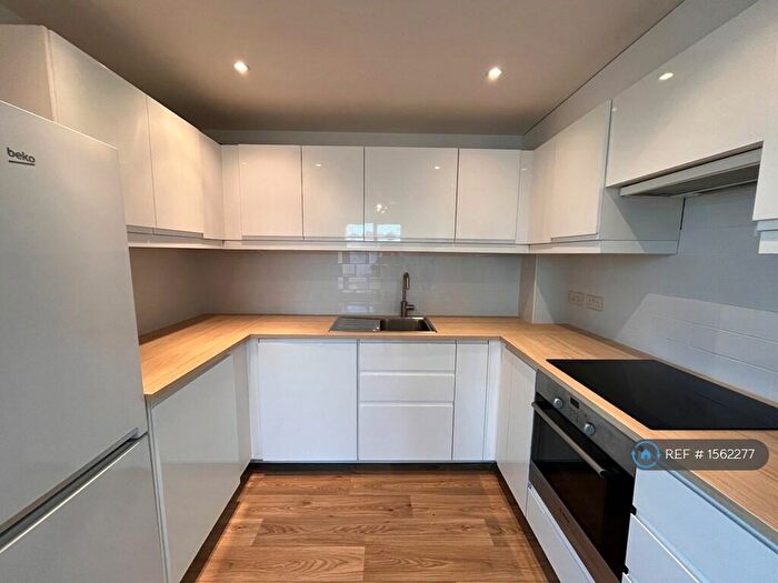 2 Bedroom Flat To Rent In Oak Vale, Ryde, PO33