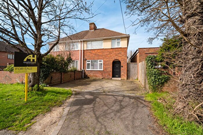 3 Bedroom Semi Detached House For Sale In The Drove, Andover, SP10