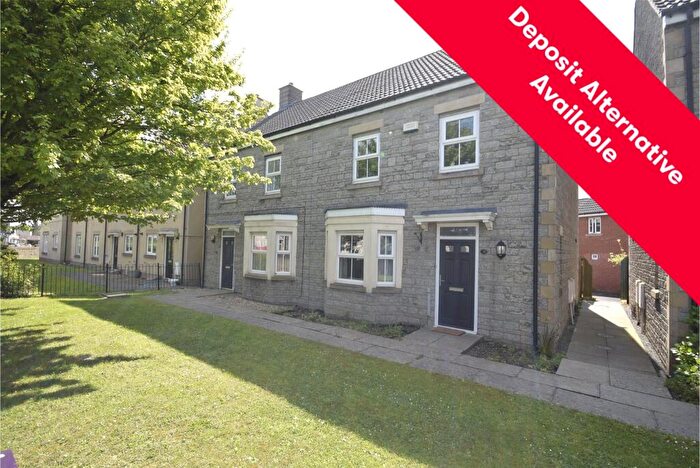 3 Bedroom Semi-Detached House To Rent In Wakeford Way, Warmley, Bristol, BS30