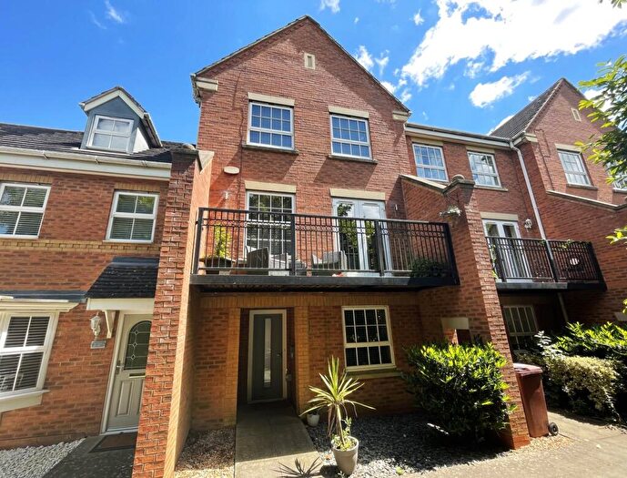 5 Bedroom Town House For Sale In Villa Way, Wootton, Northampton, NN4