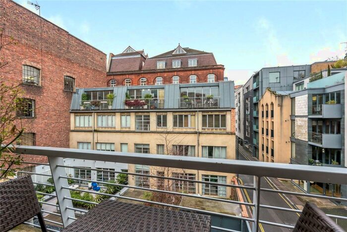 1 Bedroom Apartment To Rent In Dallington Square, Islington, London, EC1V