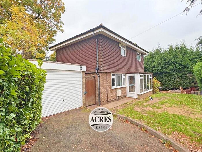 3 Bedroom Detached House For Sale In Honeyborne Road, Sutton Coldfield, B75