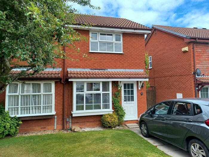 2 Bedroom Town House To Rent In Branthill Croft, Solihull, West Midlands, B91