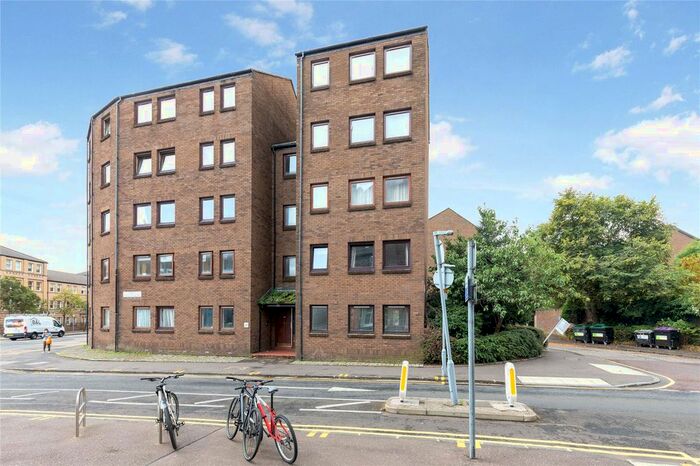 1 Bedroom Flat To Rent In East Crosscauseway, Edinburgh, EH8