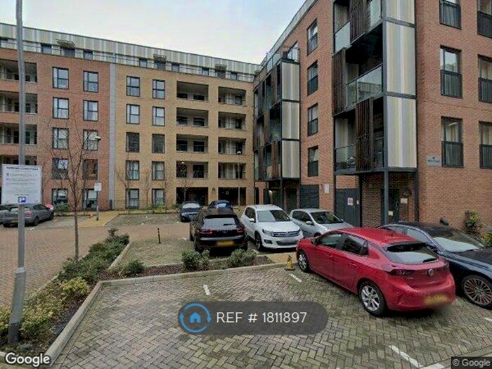1 Bedroom Flat To Rent In Wave Court, Romford, RM7