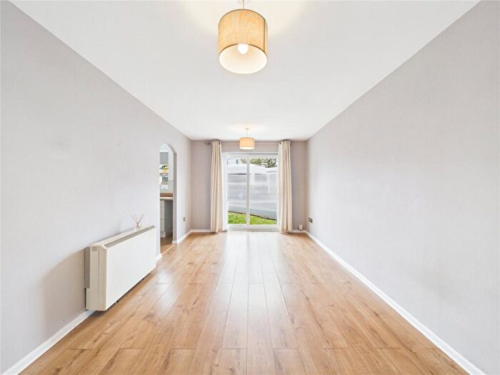 1 Bedroom Apartment For Sale In Roman Walk, Bristol, BS4
