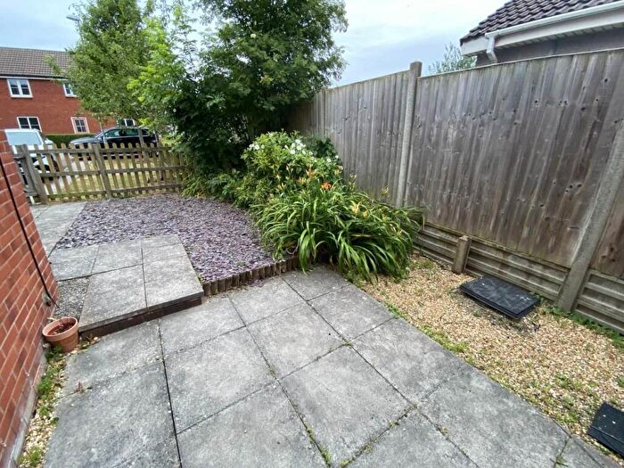 2 Bedroom End Of Terrace House To Rent In Azov Close, Bristol, BS7