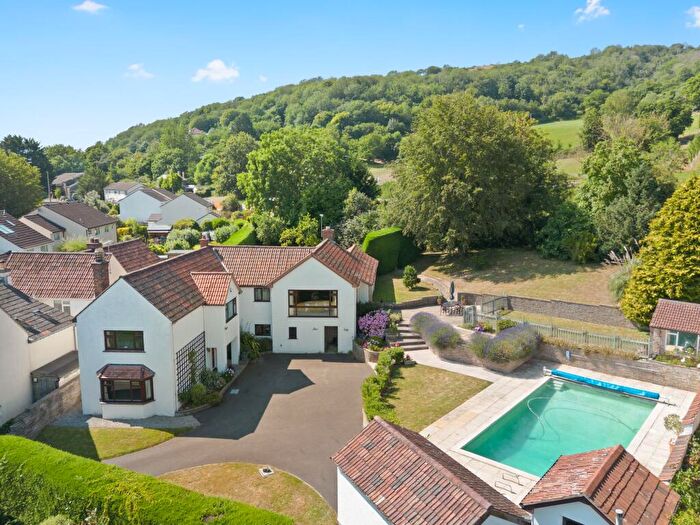 4 Bedroom Detached House For Sale In Chestnut Avenue, Axbridge, BS26