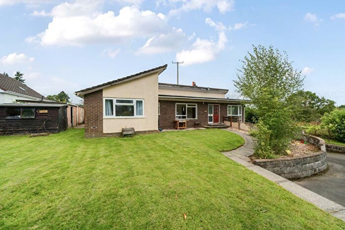 3 Bedroom Detached Bungalow For Sale In Llanyre, Powys, LD1