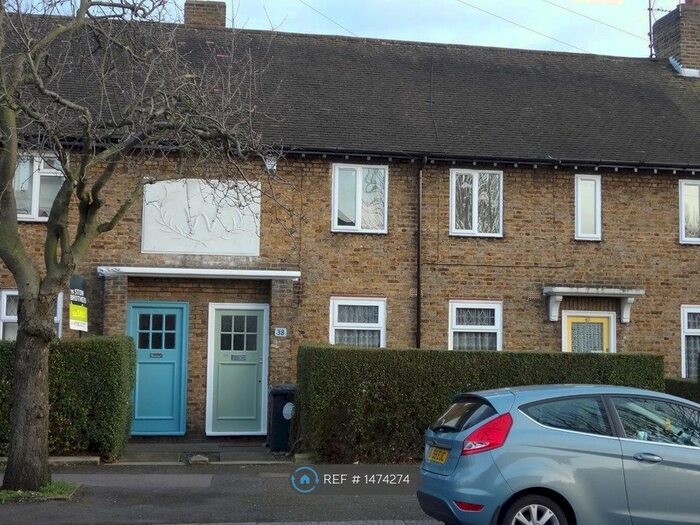 3 Bedroom Flat To Rent In North Countess Road, London, E17