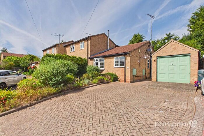 2 Bedroom Terraced Bungalow For Sale In Sefton Close, Burton-on-Trent, DE15