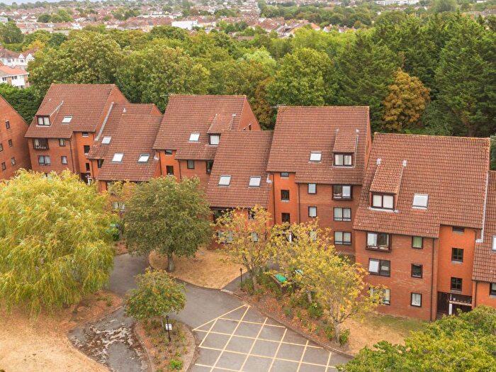 2 Bedroom Apartment For Sale In Franklyn Court, Marina Gardens, Fishponds, BS16