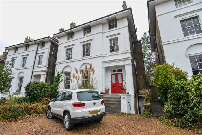 1 Bedroom Apartment To Rent In Lee Park, London, SE3