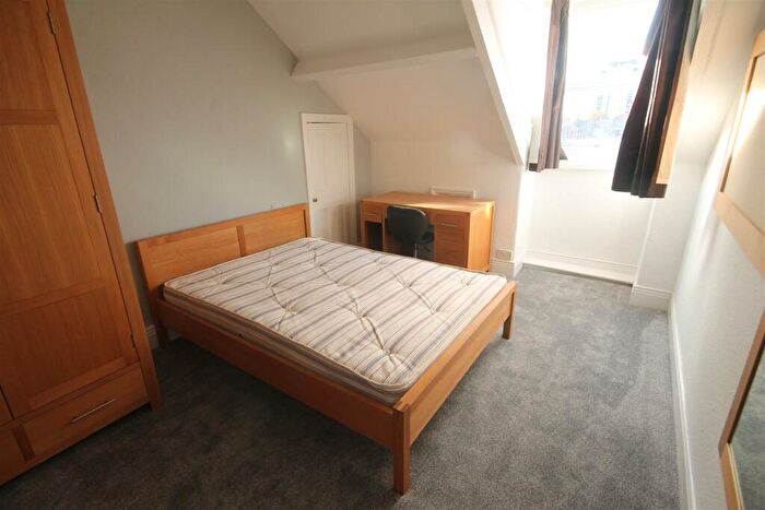 7 Bedroom Terraced House To Rent In Heaton Hall Road, Newcastle Upon Tyne, NE6