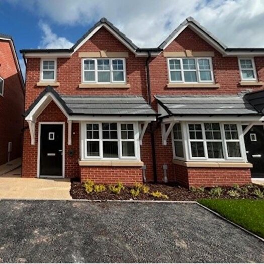 3 Bedroom Semi-Detached House To Rent In Eaglescliffe Drive, Fulwood, Preston, PR2