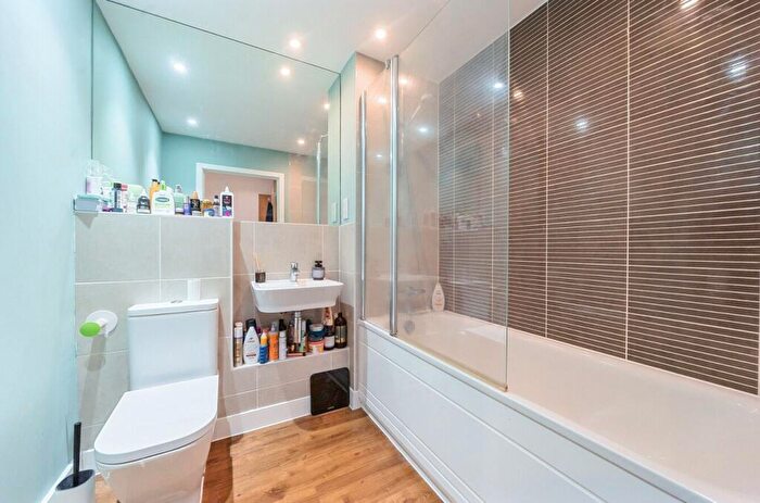 1 Bedroom Flat For Sale In John Thornycroft Road, Woolston, Southampton, Hampshire, SO19