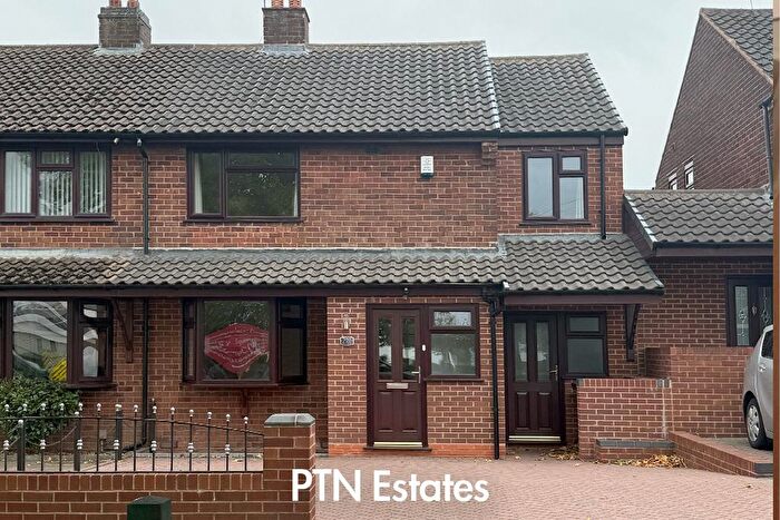 4 Bedroom Semi-Detached House To Rent In High Street, Pensnett, Brierley Hill, DY5