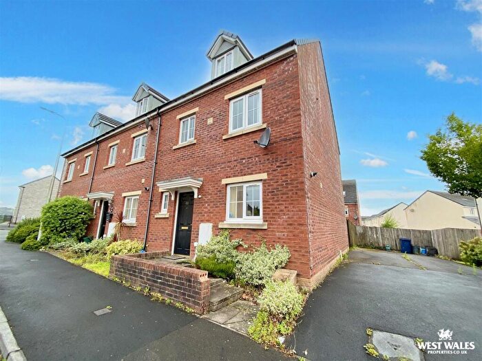 4 Bedroom End Of Terrace House For Sale In Heol Waunhir, Carway, Kidwelly, SA17