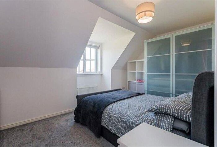 2 Bedroom Flat To Rent In The Chilterns - Gloucester Street, OX1