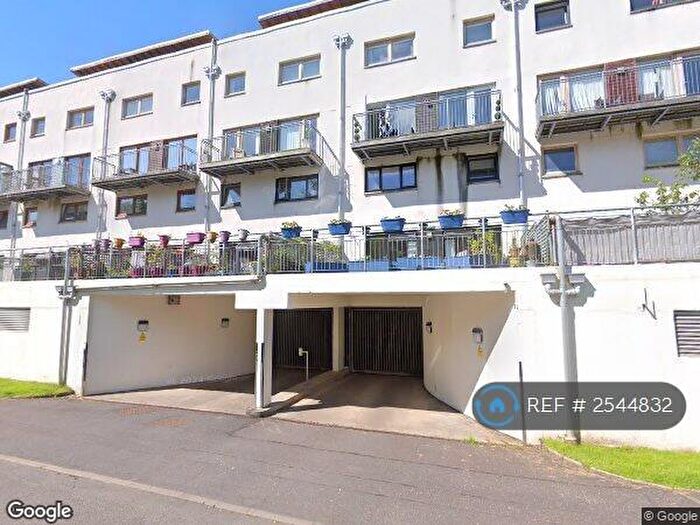 2 Bedroom Flat To Rent In Lochburn Gate, Glasgow, G20