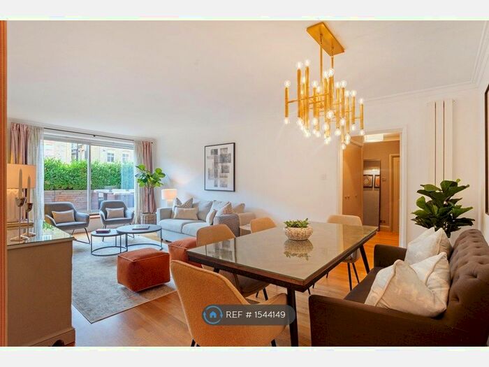 2 Bedroom Flat To Rent In Beatrix House, London, SW5