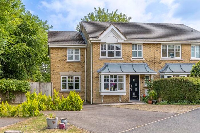 4 Bedroom Semi-Detached House For Sale In Pellings Farm Close, Crowborough, TN6