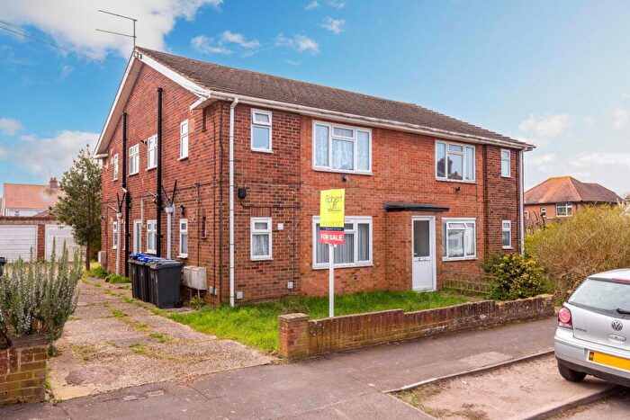 Flat For Sale In Middle Road, Lancing, BN15